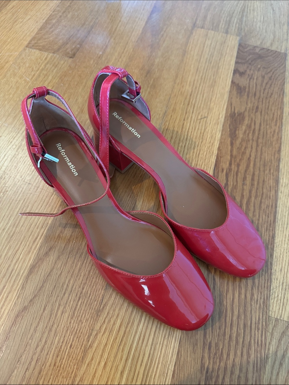 Reformation • Mallori Heels - Picture 2 of 3